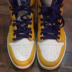 Jordan 1 mid “lakers”